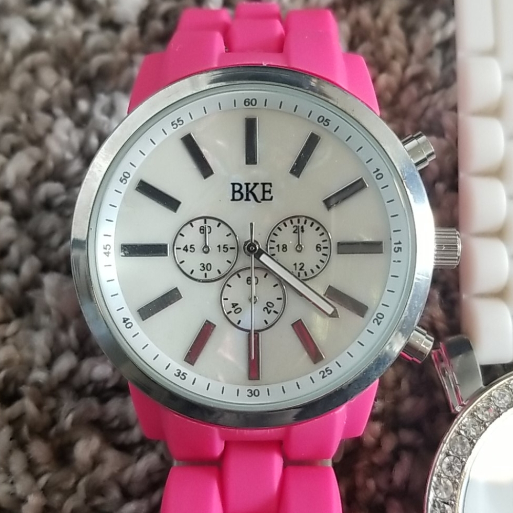 Watches - Picture 2 of 4